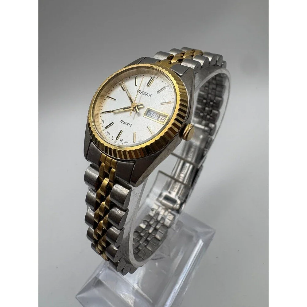 Pulsar ladies Two-Tone Day-Date Quartz Watch V893-0010 vintage